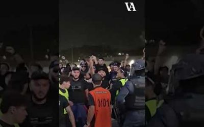 🔴 Un groupuscule a décidé de « révolutionner » les tribunes de l’Olympique lyonnais. (À lire sur VA)