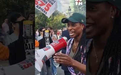 🔴 Bally Bagayoko danse avec les manifestants place de la Bastille.