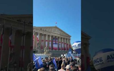 DES MILLIERS DE POLICIERS DANS LES RUES DE PARIS
