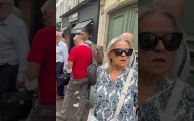 « LE CASSE DU SIÈCLE » DE SARAH KNAFO: DES CENTAINES DE PERSONNES PRÉSENTES POUR LA DÉDICACE À PARIS