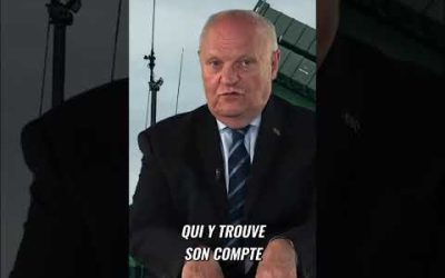 Guerre en Ukraine : Macron, Zelensky et la Russie s’affrontent.