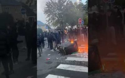 SITUATION APOCALYPTIQUE DEVANT UN LYCÉE AU MANS